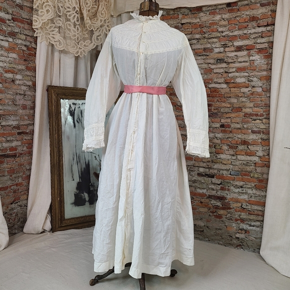 Antique 1850s 1860s White Nightgown Civil War Era Cotton Robe Eyelet Drop Sleeve - Picture 10 of 16